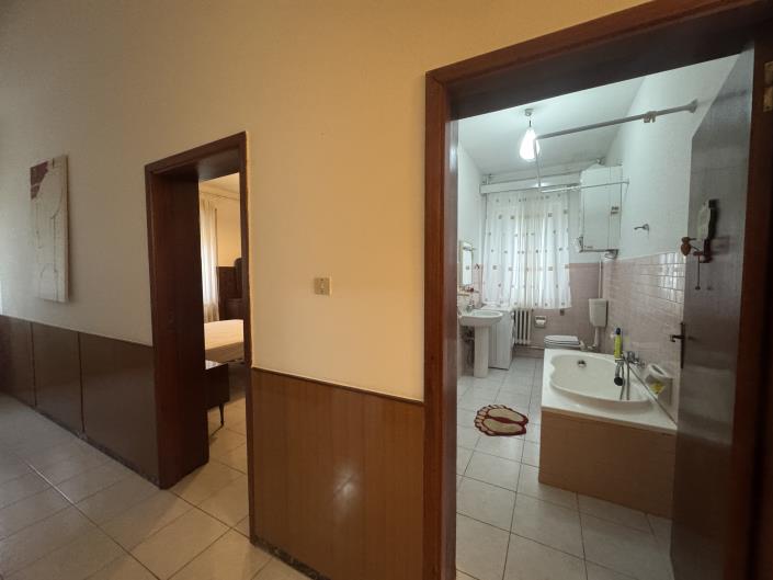 Image No.34-6 Bed Villa for sale