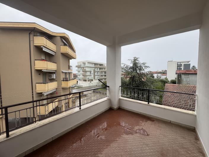 Image No.43-6 Bed Villa for sale