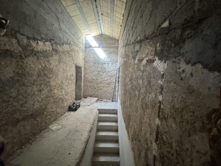 Image No.42-3 Bed Townhouse for sale