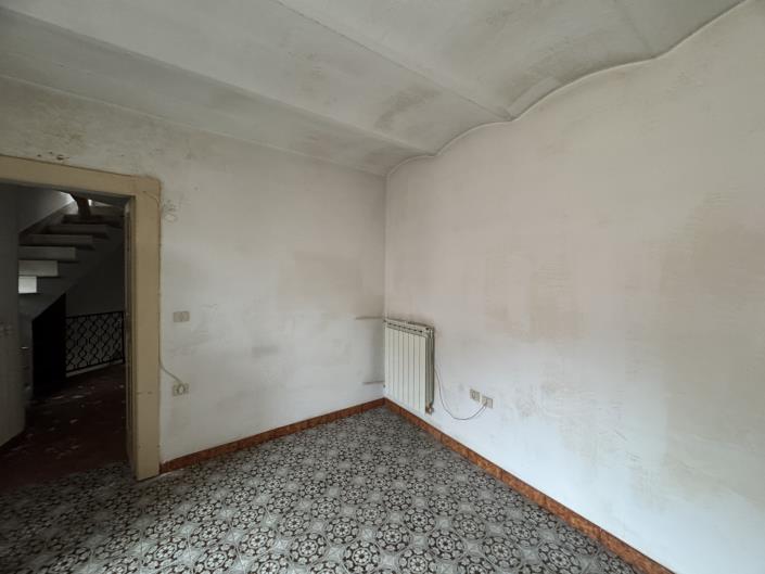 Image No.18-1 Bed Townhouse for sale