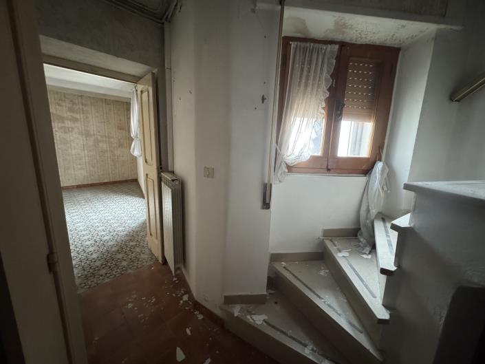 Image No.22-1 Bed Townhouse for sale