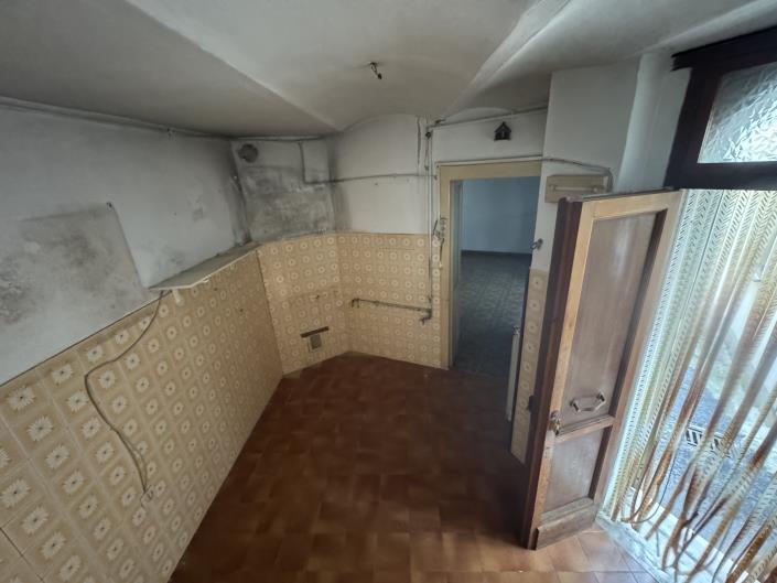 Image No.5-1 Bed Townhouse for sale