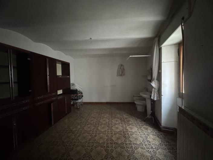 Image No.10-1 Bed Townhouse for sale