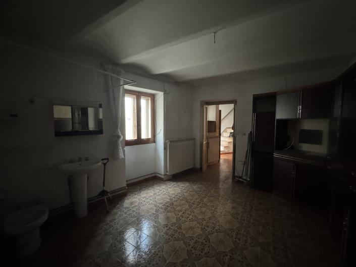 Image No.15-1 Bed Townhouse for sale