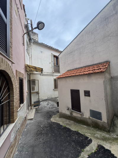 Image No.2-1 Bed Townhouse for sale