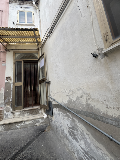 Image No.33-1 Bed Townhouse for sale