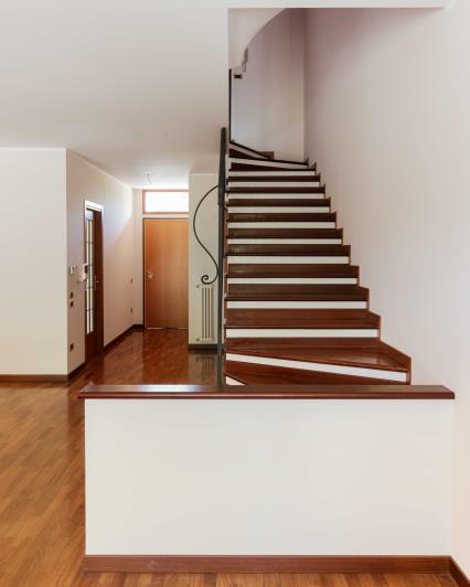 Image No.9-4 Bed Property for sale