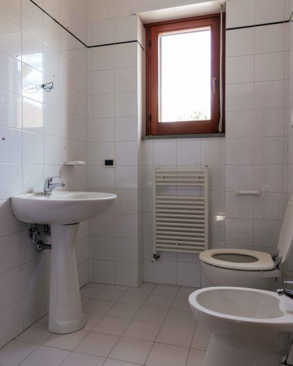 Image No.18-4 Bed Property for sale