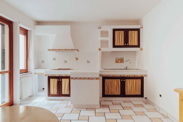 Image No.7-4 Bed Property for sale