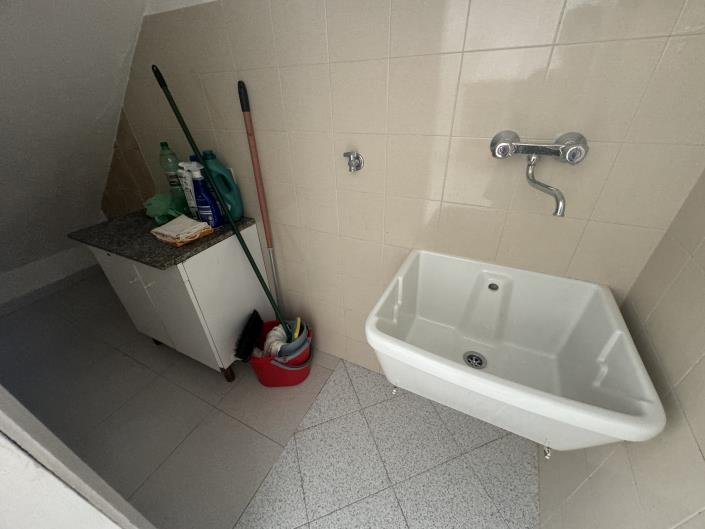 Image No.37-2 Bed Townhouse for sale