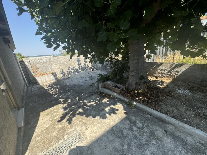 Image No.5-2 Bed Townhouse for sale