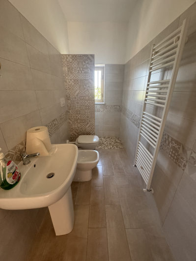 Image No.39-2 Bed Townhouse for sale