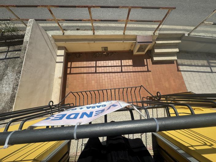 Image No.30-2 Bed Townhouse for sale