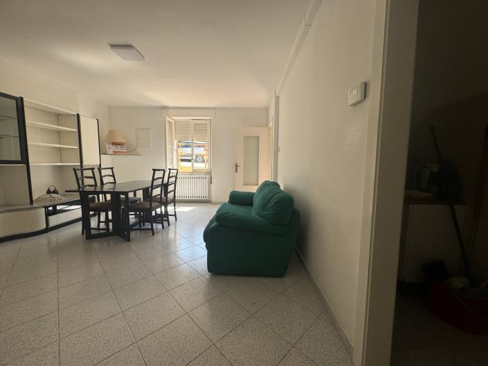 Image No.15-2 Bed Townhouse for sale