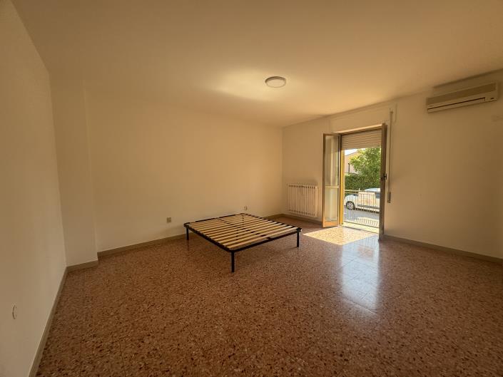 Image No.19-2 Bed Townhouse for sale