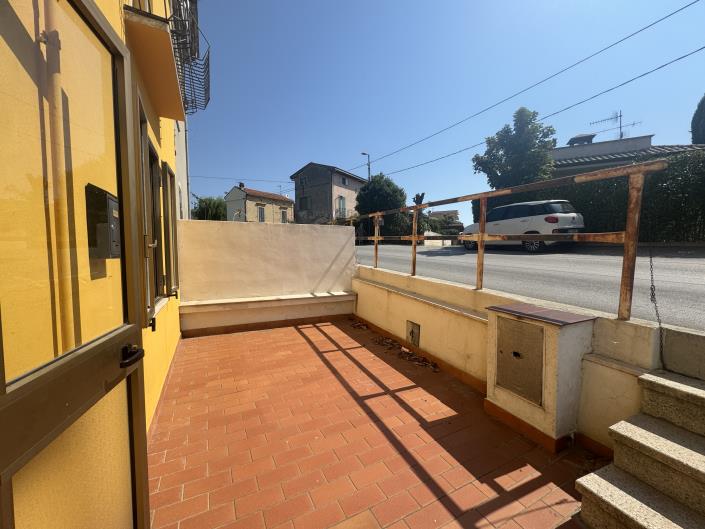 Image No.56-2 Bed Townhouse for sale