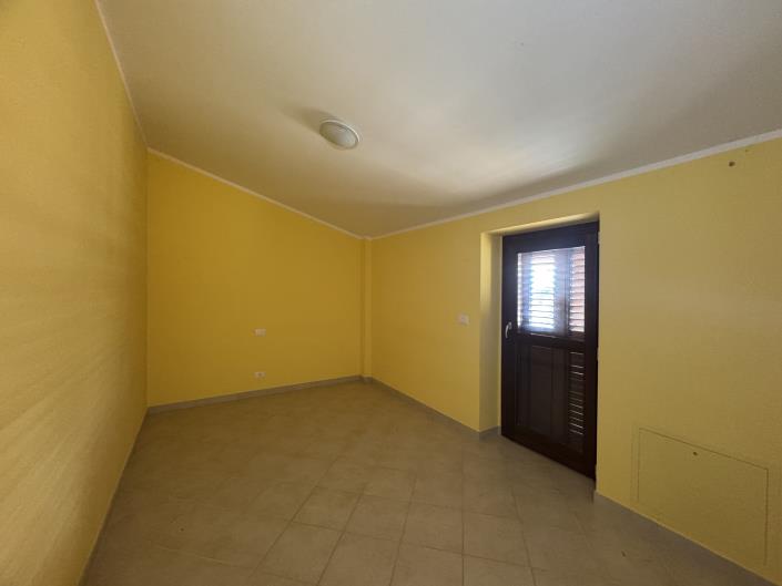 Image No.27-2 Bed House for sale