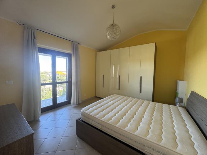 Image No.19-2 Bed House for sale