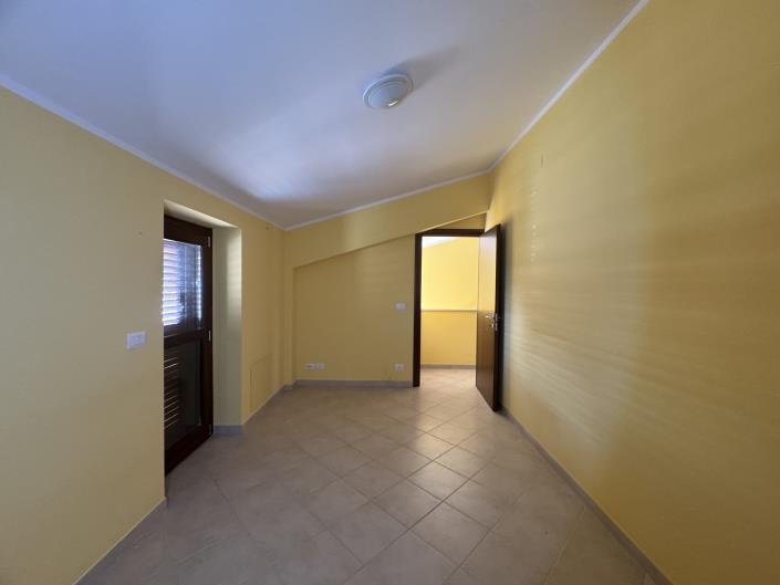 Image No.28-2 Bed House for sale