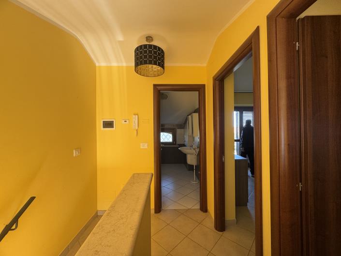 Image No.26-2 Bed House for sale