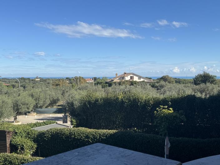 Image No.44-2 Bed House for sale