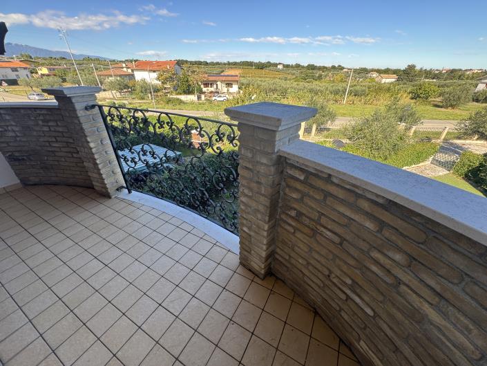 Image No.20-2 Bed House for sale