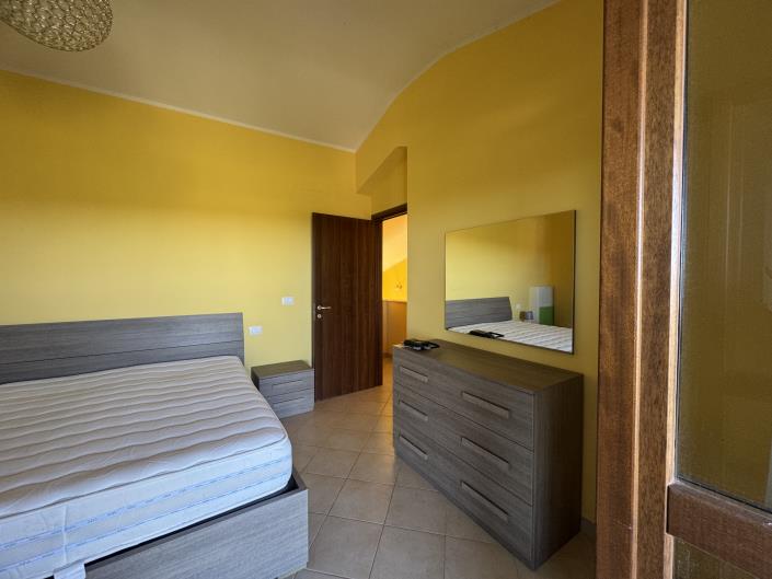 Image No.24-2 Bed House for sale