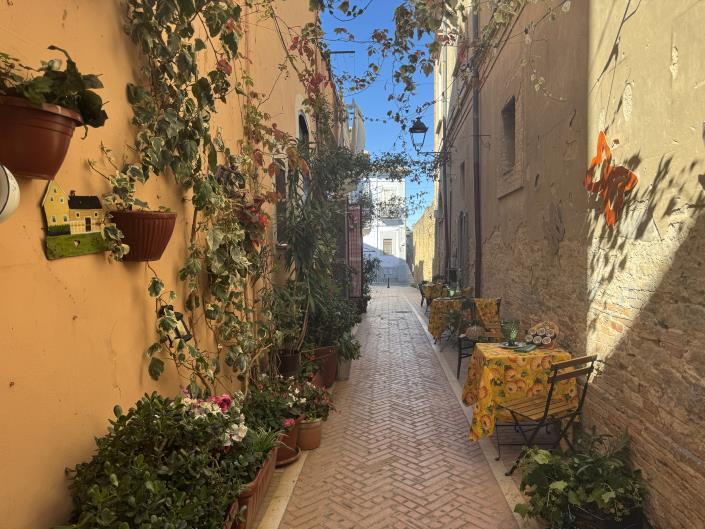 Image No.57-2 Bed House for sale