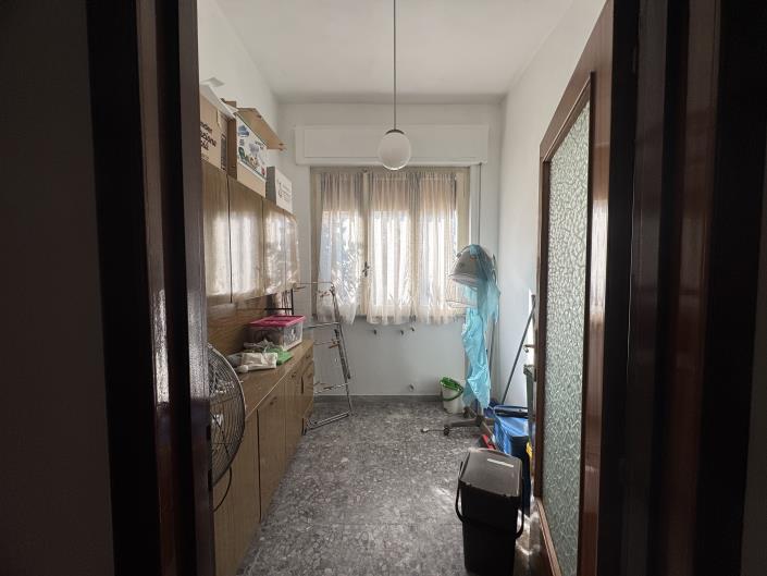 Image No.12-6 Bed Villa / Detached for sale