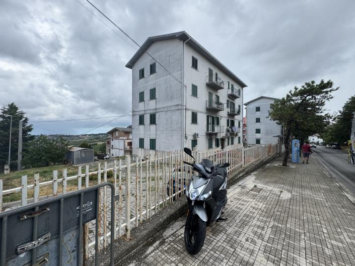 Image No.52-3 Bed Apartment for sale