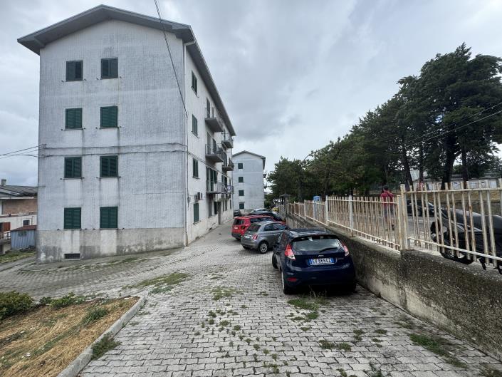 Image No.51-3 Bed Apartment for sale