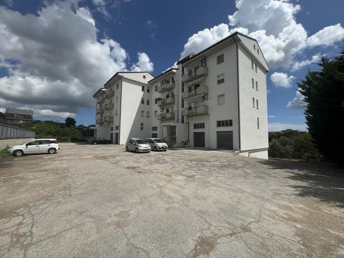 Image No.36-2 Bed Apartment for sale