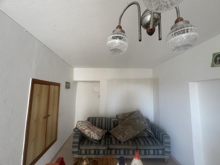 Image No.8-2 Bed Townhouse for sale