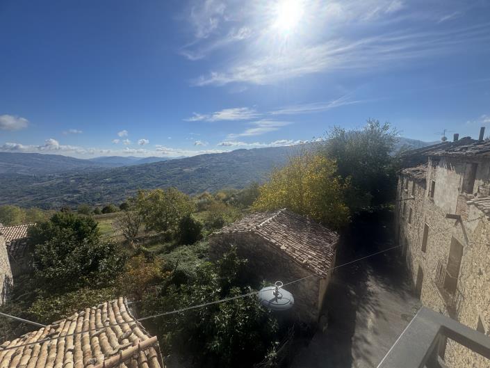 Image No.16-2 Bed Townhouse for sale