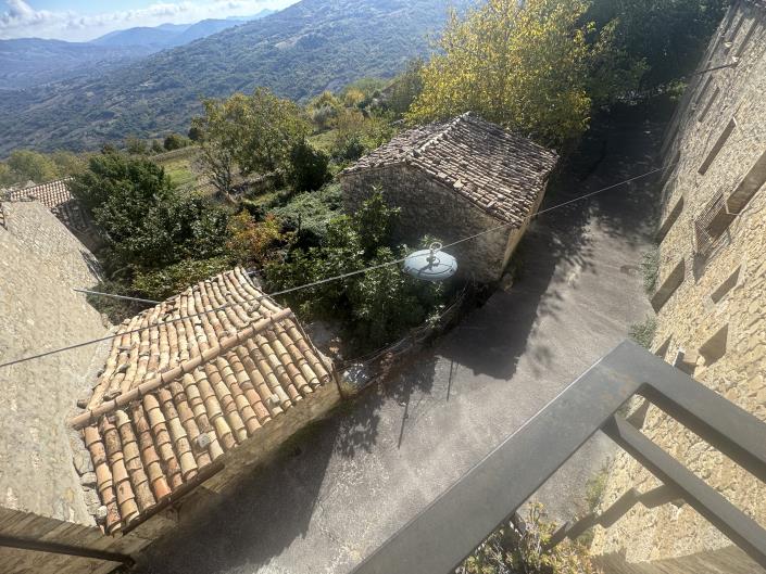 Image No.18-2 Bed Townhouse for sale