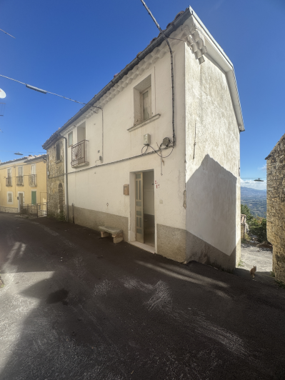 Image No.32-2 Bed Townhouse for sale