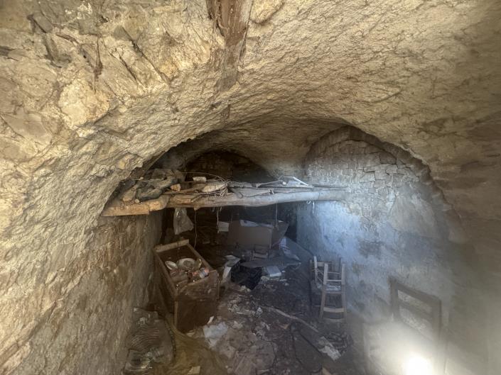 Image No.34-2 Bed Townhouse for sale