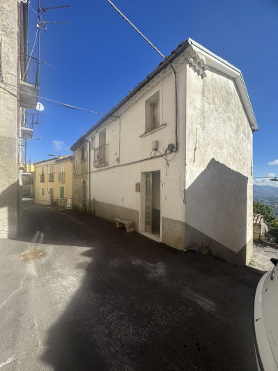 Image No.43-2 Bed Townhouse for sale