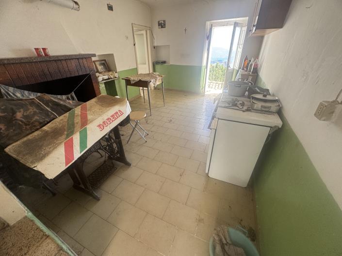 Image No.24-2 Bed Townhouse for sale