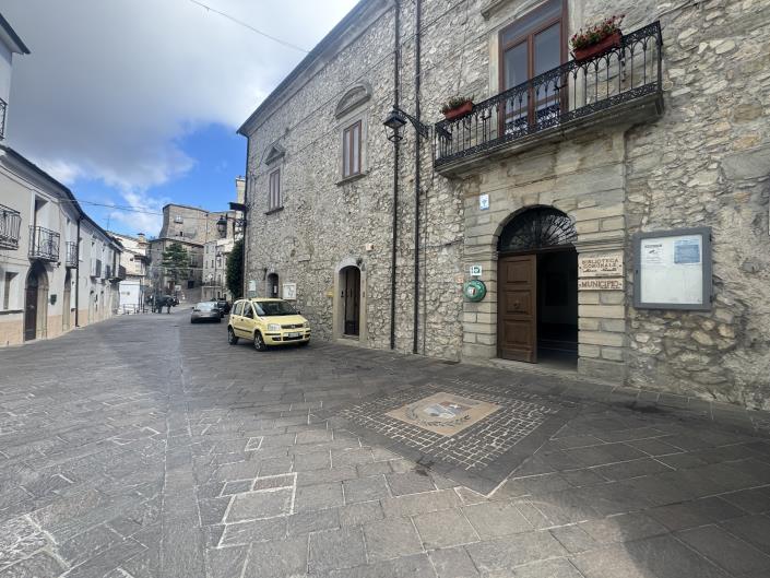 Image No.53-2 Bed Townhouse for sale