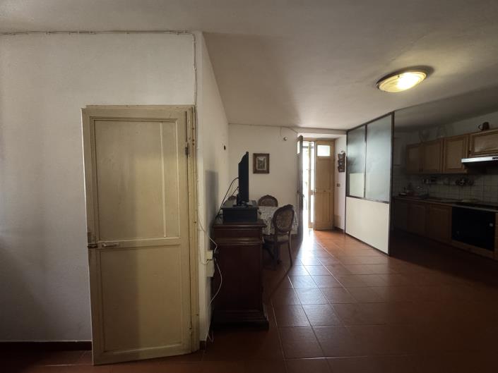 Image No.5-2 Bed Townhouse for sale