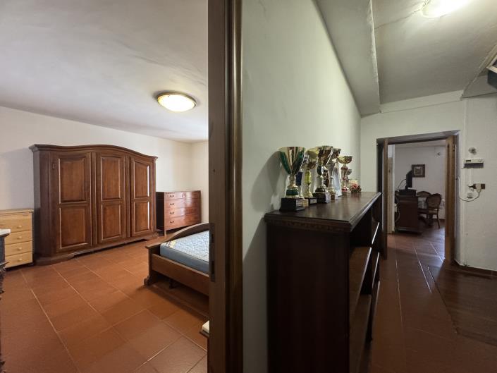 Image No.31-2 Bed Townhouse for sale