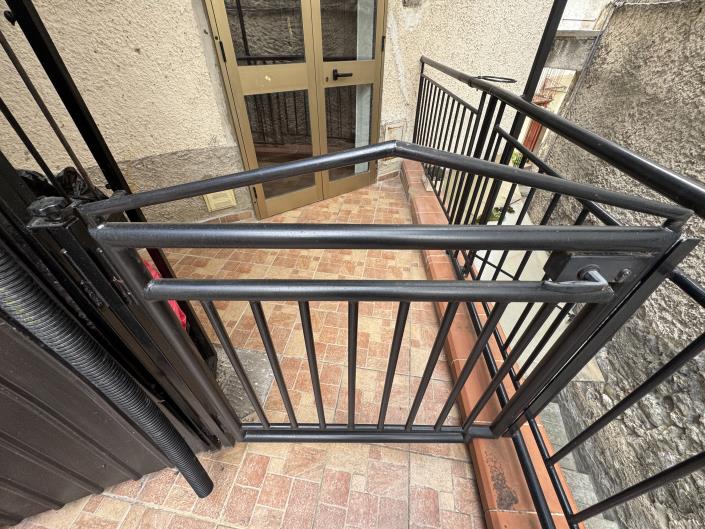 Image No.40-2 Bed Townhouse for sale