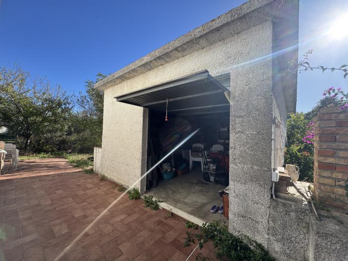 Image No.8-2 Bed Farmhouse for sale