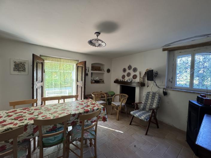 Image No.5-2 Bed Farmhouse for sale