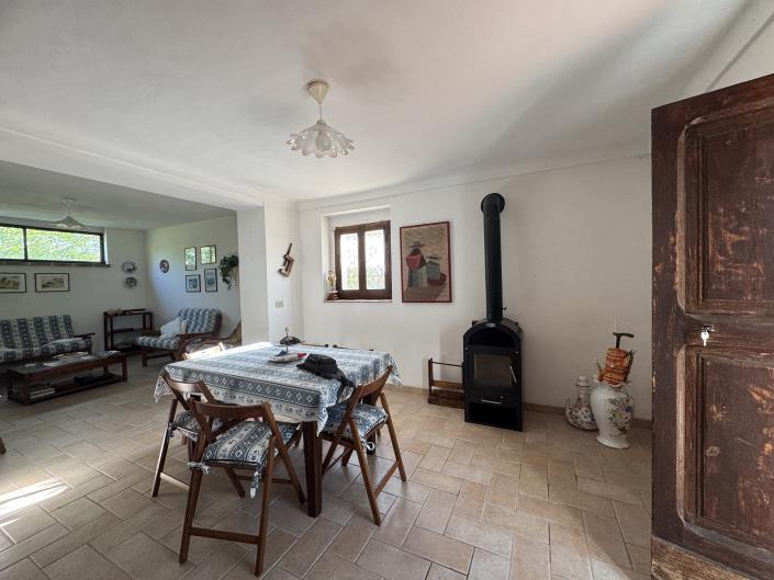 Image No.18-2 Bed Farmhouse for sale