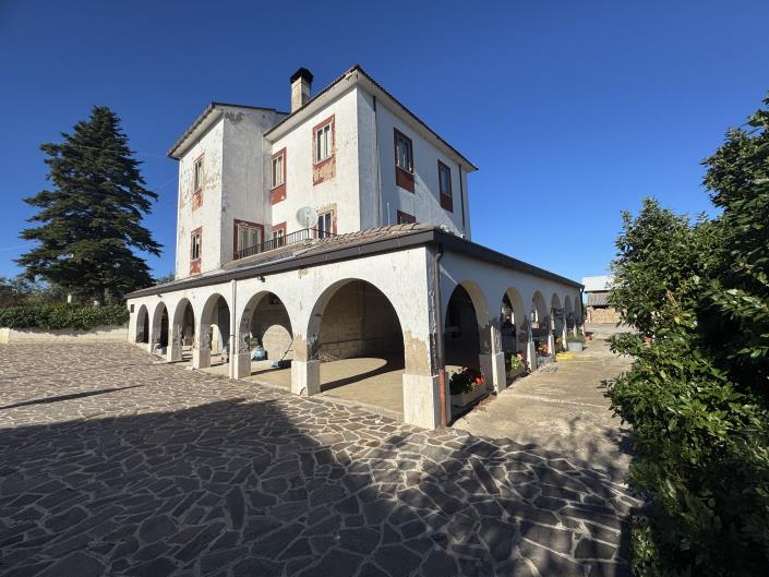 Image No.1-Villa / Detached for sale