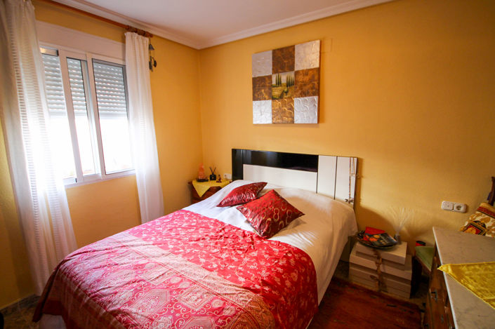 Image No.12-3 Bed House for sale