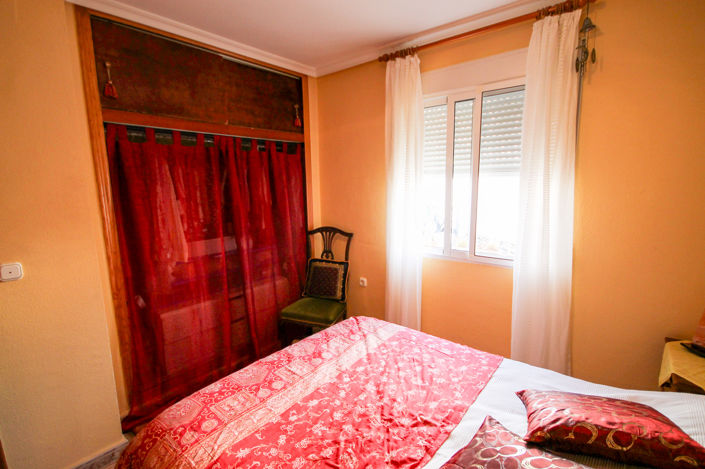 Image No.13-3 Bed House for sale