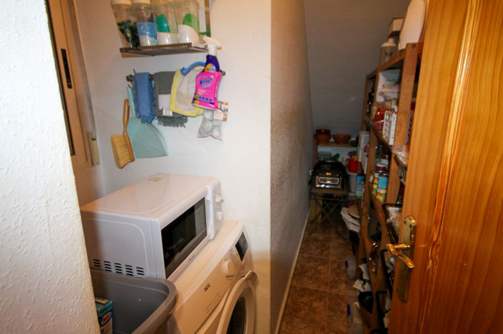 Image No.9-3 Bed House for sale